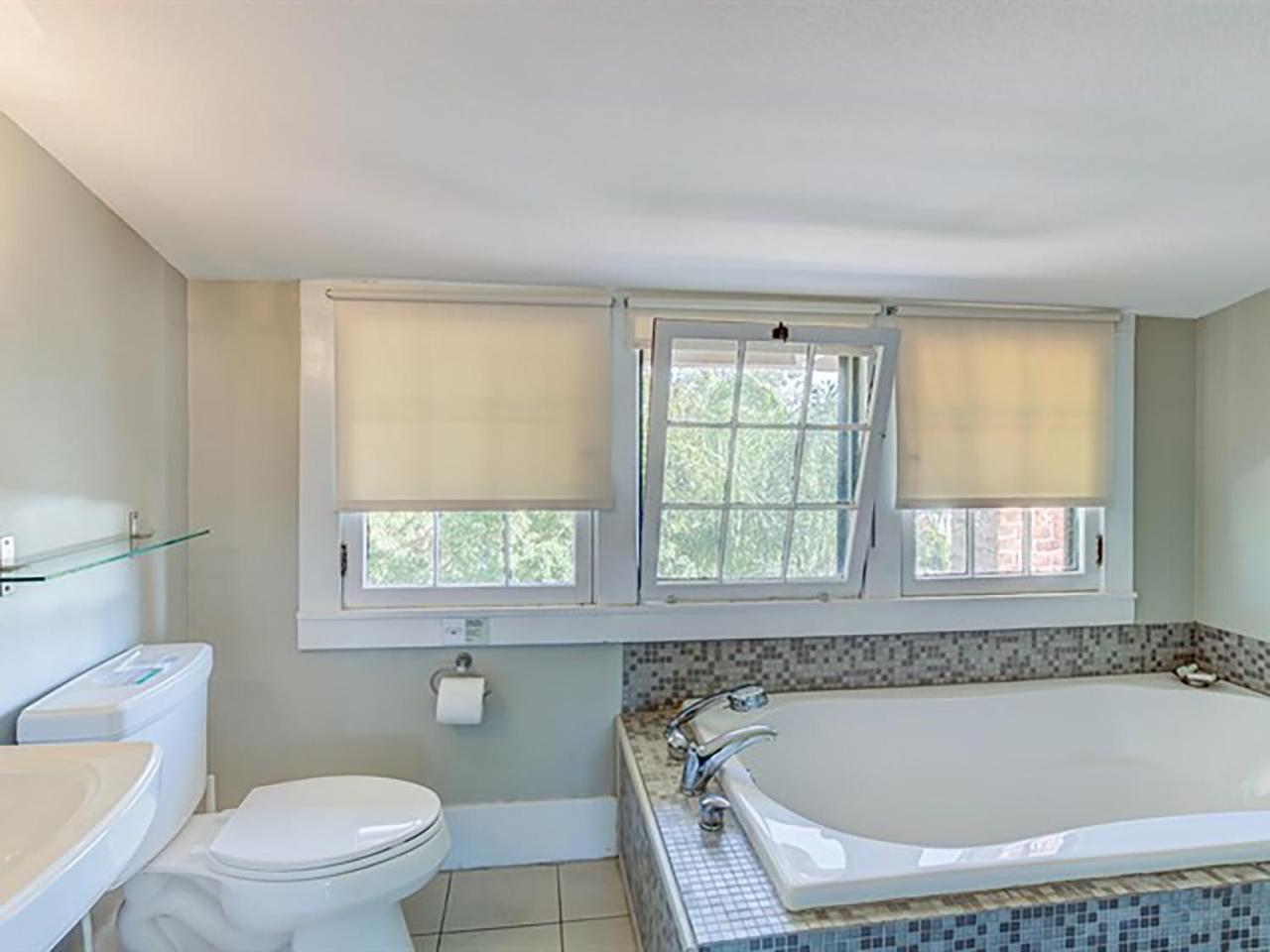 Adora Inn Mount Dora Extérieur photo